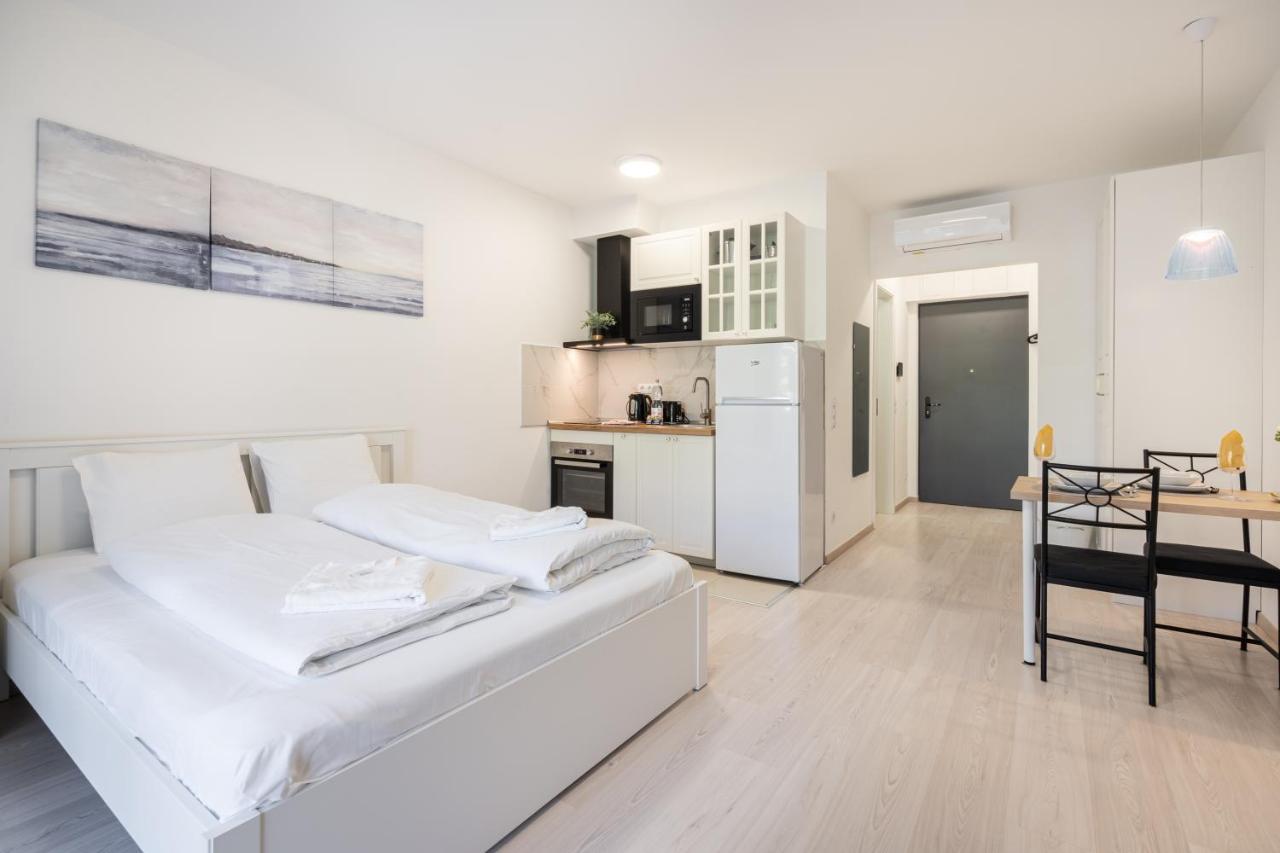 Grand Corvin Studio With Balcony Budapest Extérieur photo